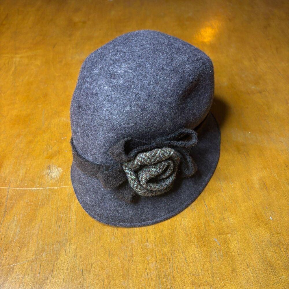 Vinatage Brown Felted Cloche Hat with Rosette & Bow Wool Hat